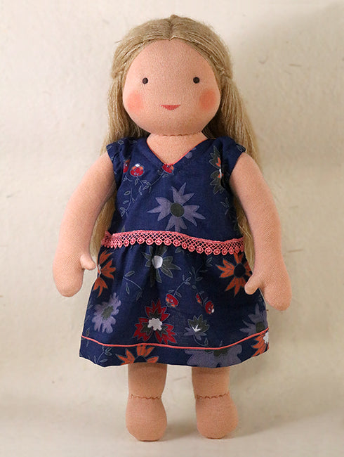 Poupée Waldorf 36cm Lucy
